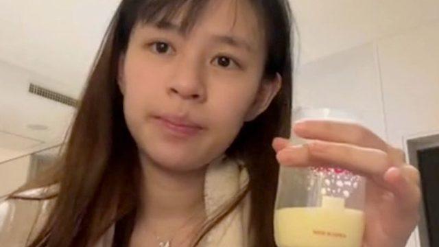 İsraf etmek istemediği için kendi sütünü içiyor! Anne sütünün tadını anlatınca sosyal medyada gündem oldu