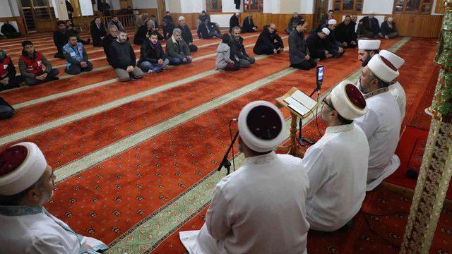 1939 Erzincan Depreminde hayatını kaybedenler için mevlid-i şerif okutuldu