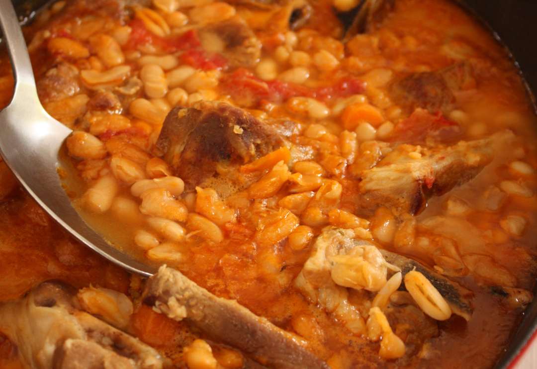 Lezzet değil zehir sa&ccedil;ıyorlar! Sevilerek yeniliyor ama kalp krizi ve beyin kanaması riskini artırıyor