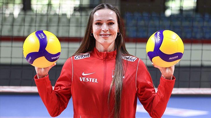 Aşağıdaki fotoğraftaki voleybolcumuz kimdir?