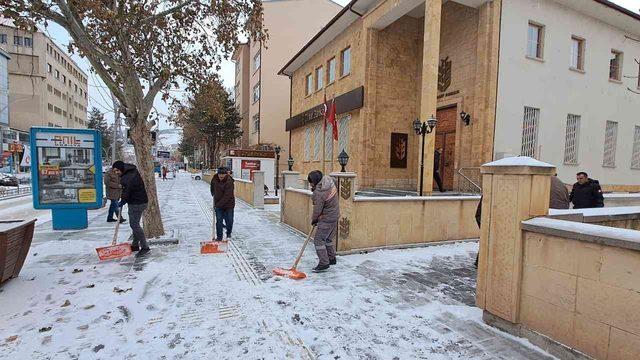 Bayburt’ta karla mücadele çalışması