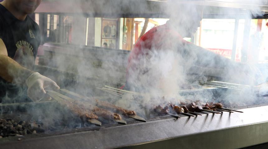 Adana kebap 81'inci oldu, listeyi görünce çileden çıktılar! ''Gülüyorum, bu liste kabul edilemez'