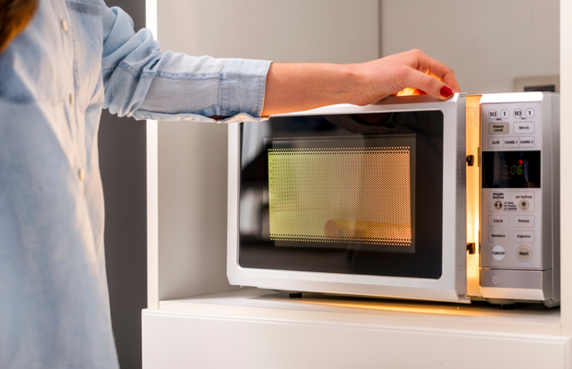 Pratikliğiyle sizi çok rahatlatacak 2022 yılının en iyi mikrodalga fırınları