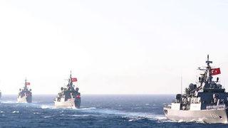 SON DAKİKA: Bakan Çavuşoğlu'ndan Yunanistan'a yanıt! 'Değil 12, 1 mil dahi...'