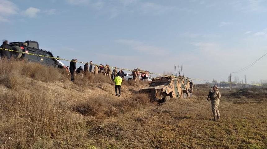 Iğdır'da lastiği patlayan zırhlı araç devrildi! 12 asker yaralı