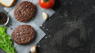 Airfryer hamburger köftesi tarifi ve malzemeleri nedir? Airfryer'da hamburger köftesi nasıl yapılır? 