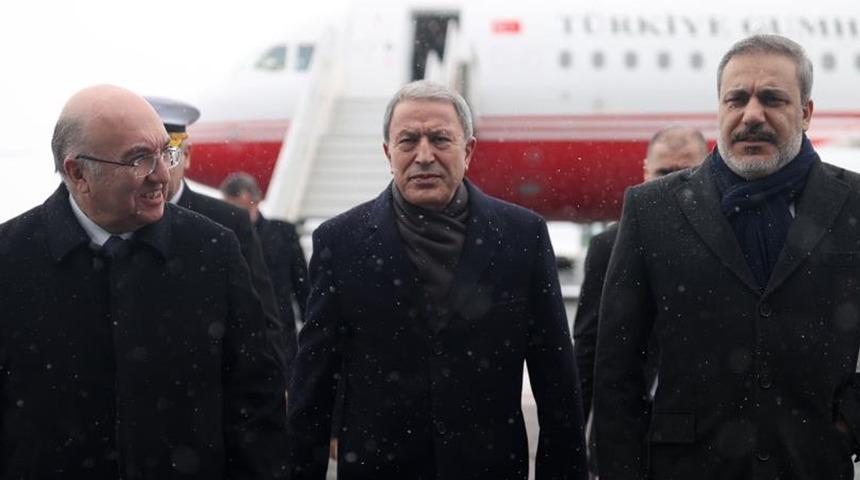 Bakan Akar'dan 'Suriye'yle temas' açıklaması: Suriyeli kardeşlerimizin aleyhine bir şey yapmayız