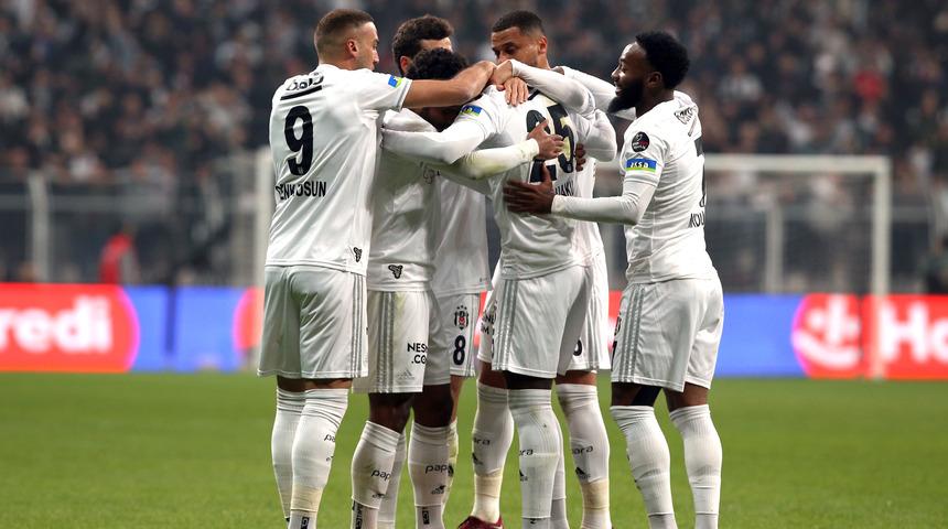 MAÇ SONUCU: Beşiktaş, yeni yıla mutlu giriyor! Kartal, Adana Demirspor'u Arthur Masuaku ile yıktı...