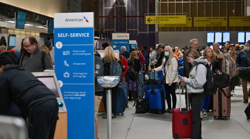 ABD'de u&ccedil;uş kaosu yaşanıyor! Binlerce sefer iptal