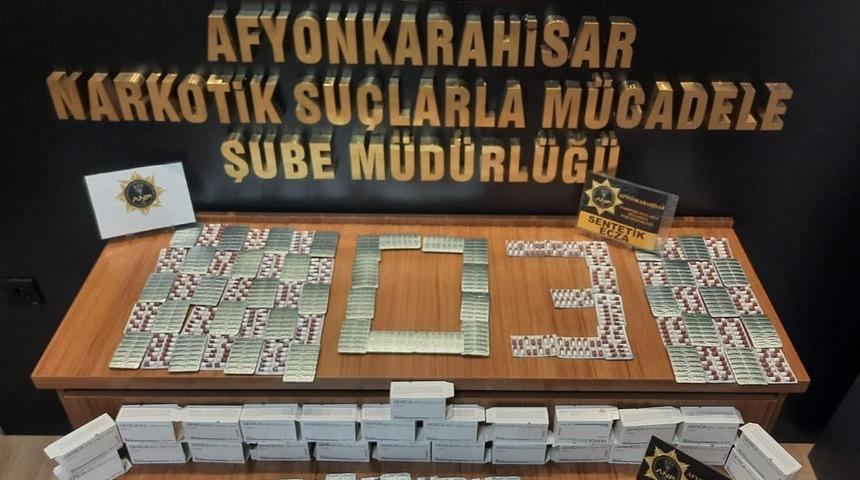 Şehirlerarası otobüsle uyuşturucu sevkiyatına polis ‘dur’ dedi