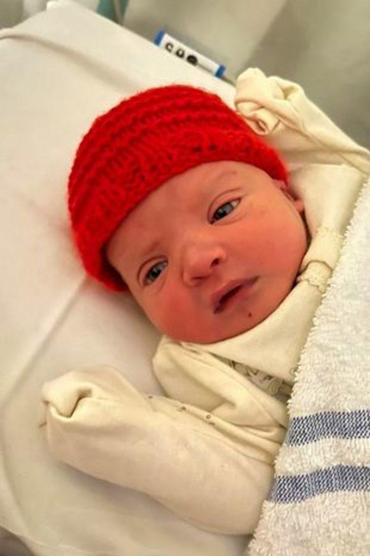 Doğumhanede bebeğini görünce şaşkına döndü! “Farklı bir şeyler olduğunu anladım” G4