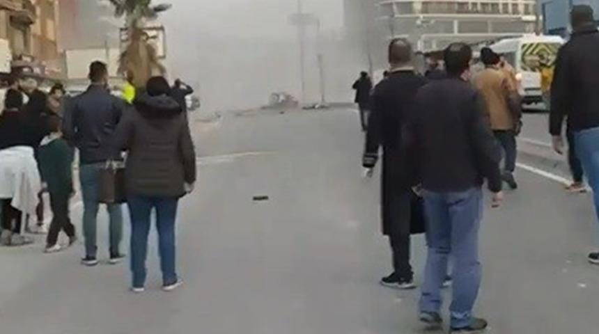 Son dakika: İzmir'de kule vincin bir kısmı devrildi! 4 vatandaş hayatını kaybetti... İşte son durum