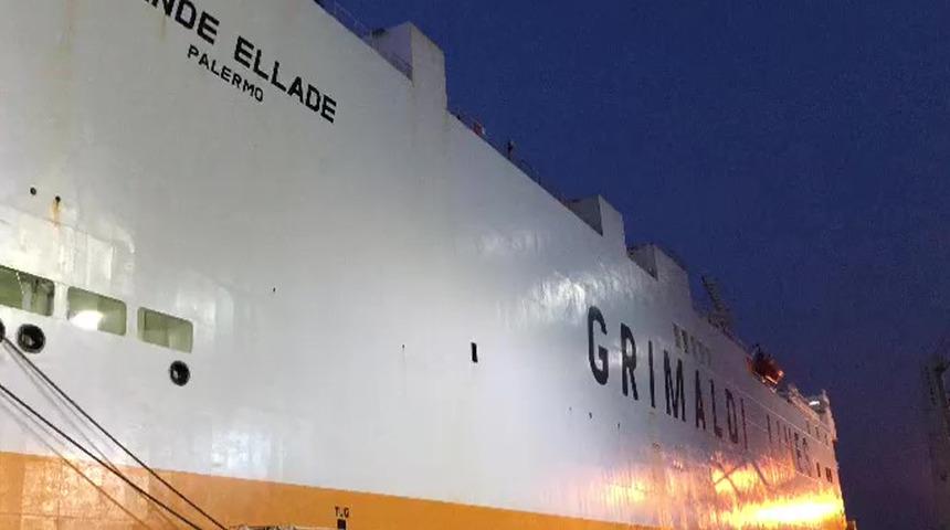 Ekipler hemen harekete geçti! Denizi kirleten devasa gemiye rekor ceza