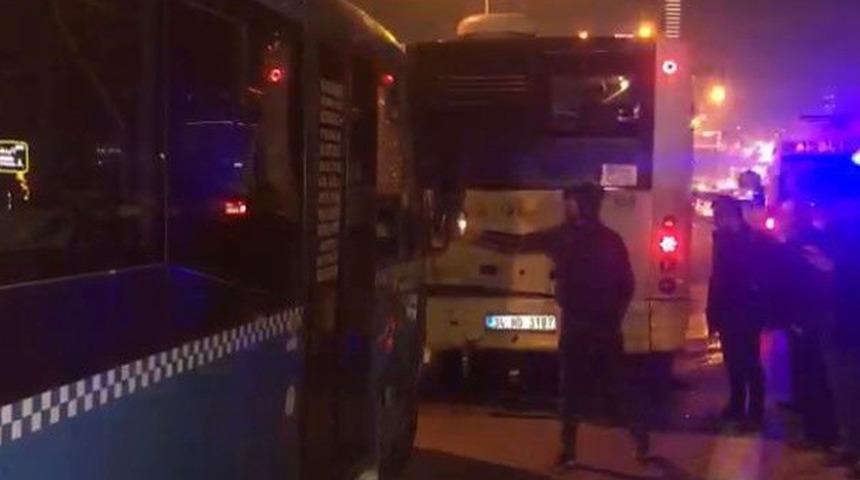 Son dakika! Minibüs ile İETT otobüsü çarpıştı! 7 yaralı