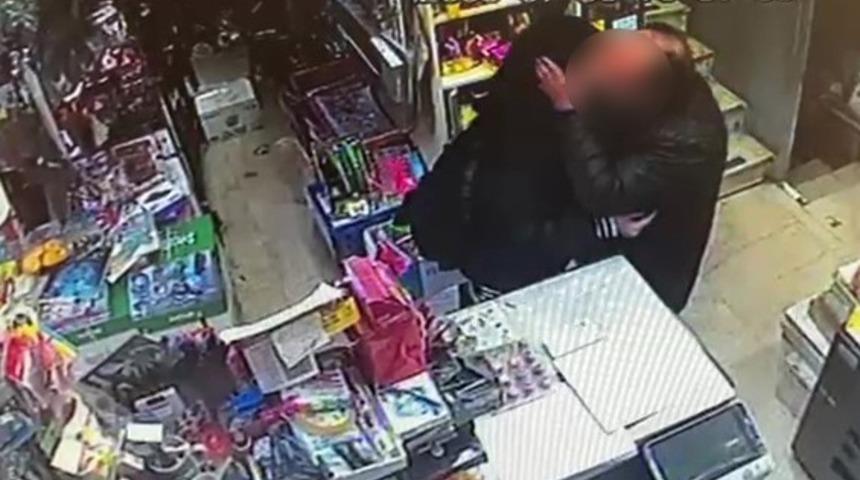 Kırtasiyede 14 yaşındaki kızı 45 dakika taciz etmişti! "Bu olayı iki, üç defa yapmış" diyerek anlattılar: Tacizciden herkes rahatsızmış!