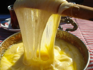 Kahvaltıların uzayıp giden lezzeti: Rize usulü mıhlama tarifi! Mıhlama nasıl yapılır?