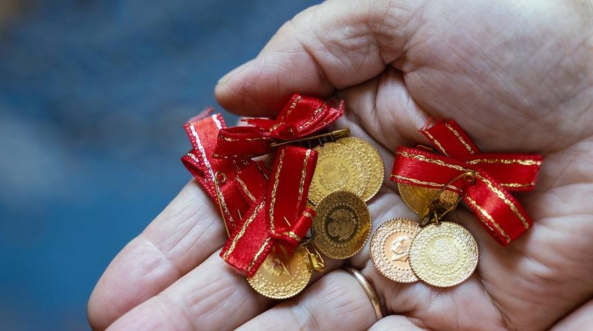 Altın fiyatları için 1.650 TL tahmini! Uzman isimden yeni rekor senaryosu… (Gram, çeyrek, 22 ayar bilezik, Cumhuriyet altını bugün ne kadar?)