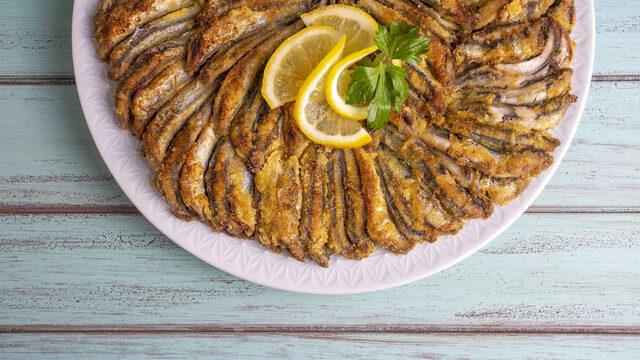 Airfryer mısır unlu hamsi tarifi yağsız ve çıtır çıtır: Airfryer'da mısır unlu hamsi nasıl yapılır?