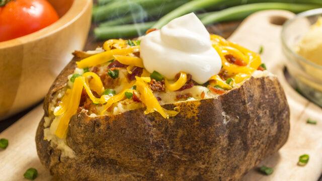 Airfryer kumpir tarifi ve malzemeleri nelerdir? Airfryer'da kumpir nasıl yapılır?