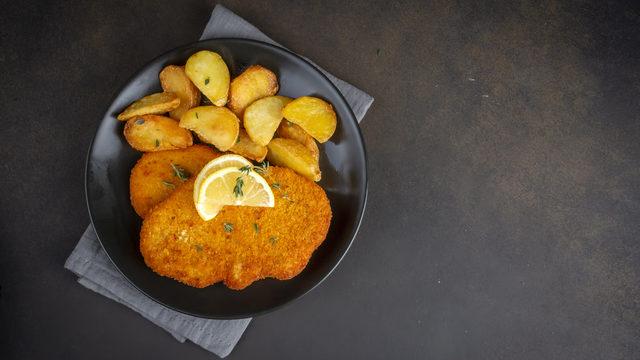 Airfryer piliç şinitzel tarifi ve malzemeleri nedir? Airfryer'da piliç şinitzel nasıl yapılır?