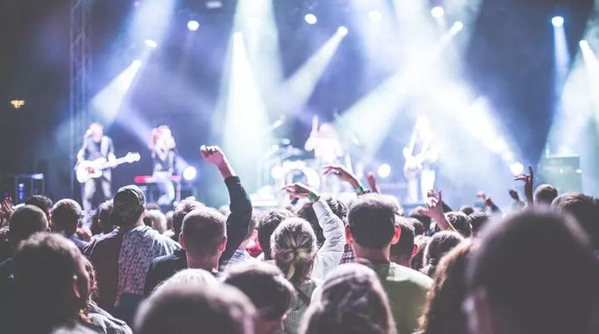 Festivaller için '5 gün' kararı! Rapor uygulamaya yüklenecek... Müzik yayını ve festivallerde yeni düzenleme açıklandı