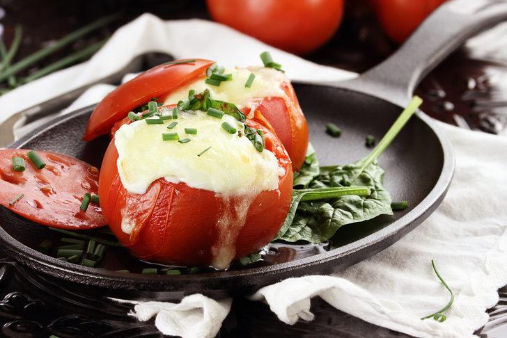 Airfryer peynirli domates dolması tarifi ve malzemeleri nedir? Airfryer'da peynirli domates dolması nasıl yapılır?
