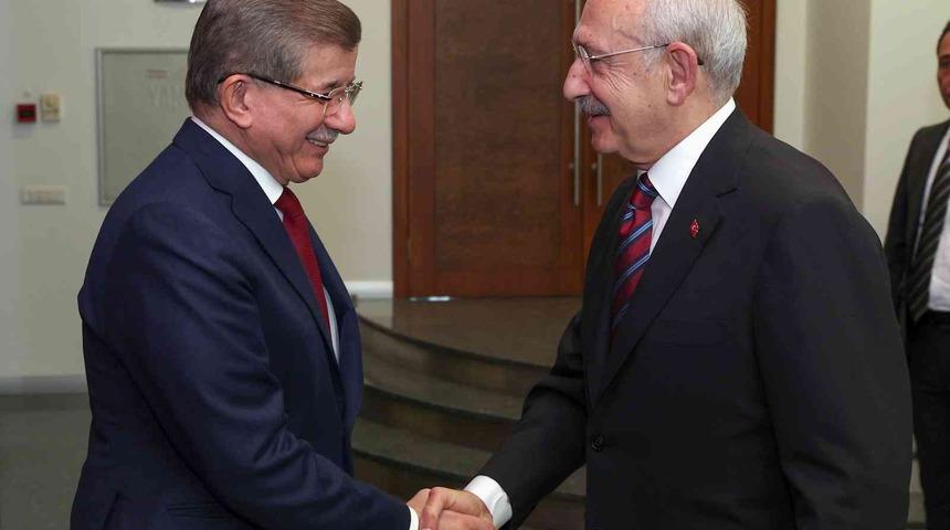 Davutoğlu 'altılı masa' ziyaretlerine başladı: İlk g&ouml;r&uuml;şme Kılı&ccedil;daroğlu'yla