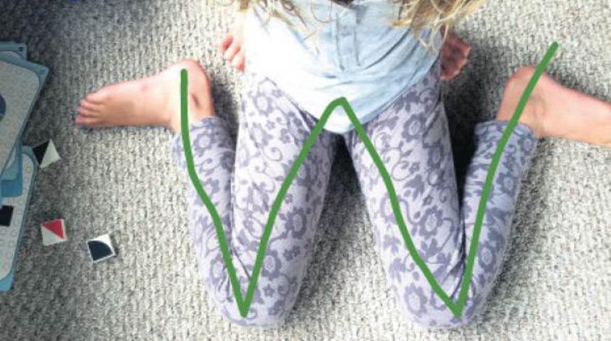 &Ccedil;ocuğunuz bu şekilde oturuyorsa dikkat!