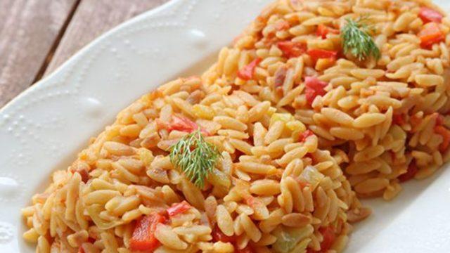 Mis gibi kokusuyla iştah kabartıyor: Arpa şehriye pilavı tarifi! Arpa şehriye pilavı nasıl yapılır?