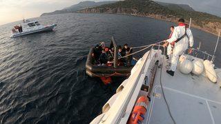 Çanakkale açıklarında düzensiz göçmen operasyonları