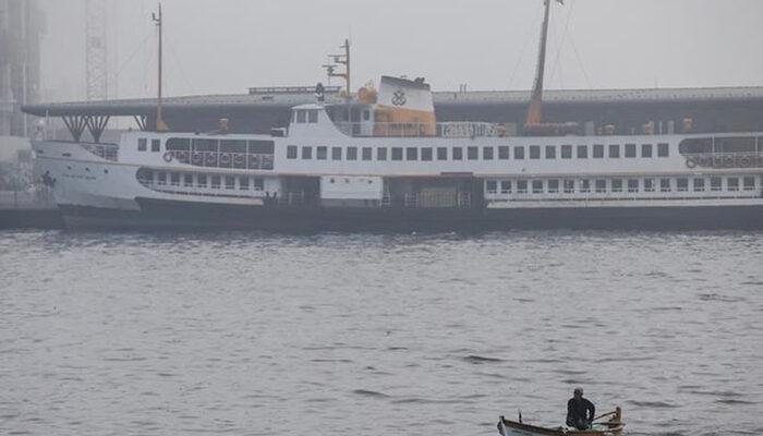 İstanbul'da sis deniz trafiğini etkiledi! Çok sayıda vapur seferi yapılamadı