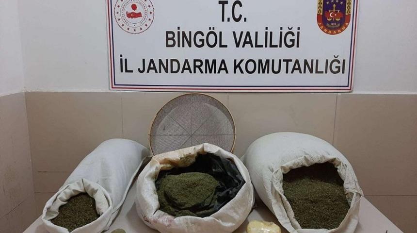 Bingöl'de 24 kilo 100 gram esrar ele geçirildi