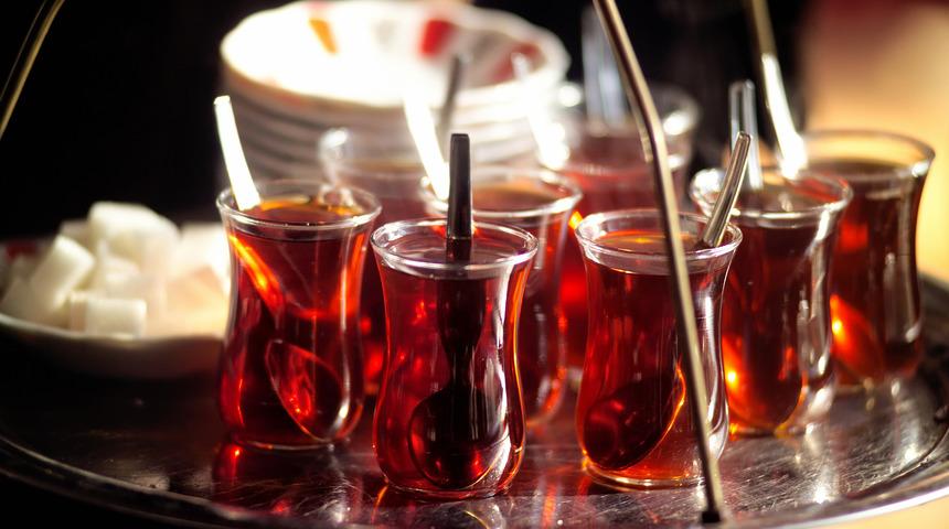 Lezzetli &ccedil;ay demlemek i&ccedil;in muhakkak uygulamanız gereken 5 p&uuml;f noktası