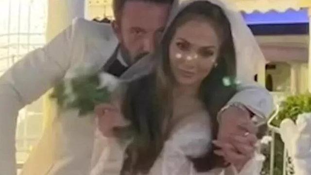 17 yıl ayrı kalıp 2022'de evlendiler! Jennifer Lopez düğünden görülmemiş fotoğraflar paylaştı
