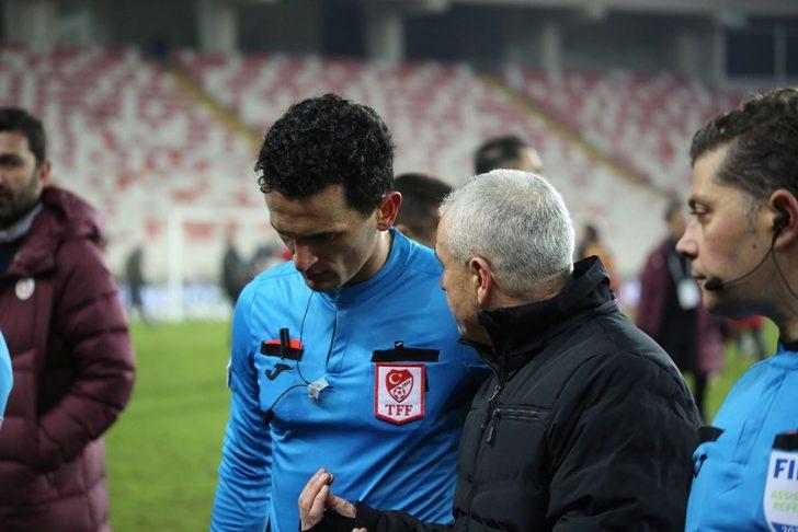 Tüm Türkiye, VAR kayıtlarında Erkan Özdamar'a söylenen bu detaya isyan ediyor! ''Bekle verme golü! Ofsaytımsı bir şey var...'' G1