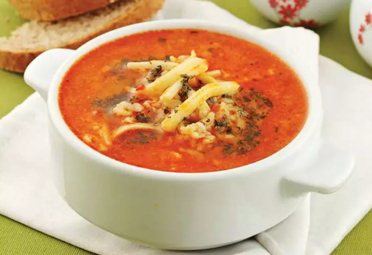 Zuhal Topal'la Yemekteyiz Köy çorbası tarifi! İçimizi ısıtacak Köy çorbası nasıl yapılır?