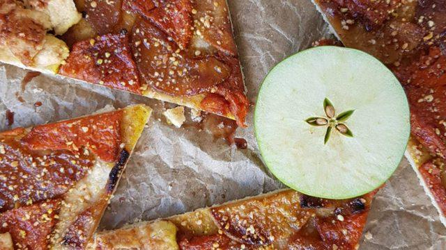 Zuhal Topal'la Yemekteyiz Bal kabaklı galette tarifi! Kıtır kıtır Bal kabaklı galette nasıl yapılır?