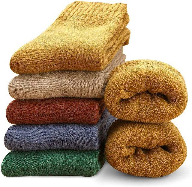 Soğuk havalarda ayaklarını ısıtamamaktan şikayetçi olanlara havlu çorap önerileri