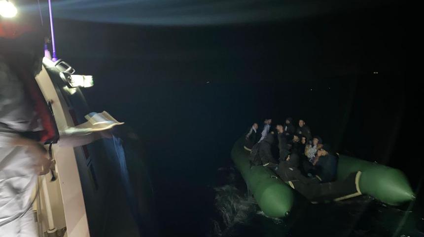 Muğla açıklarında 33 düzensiz göçmen kurtarıldı