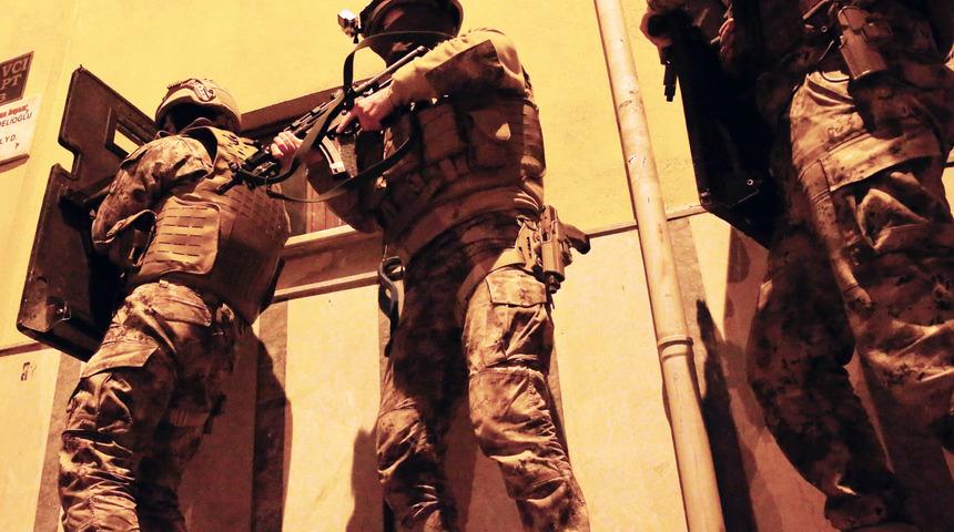 Eskişehir'de çiğ köftecide çıkan silahlı kavgada 1 kişi ağır yaralandı