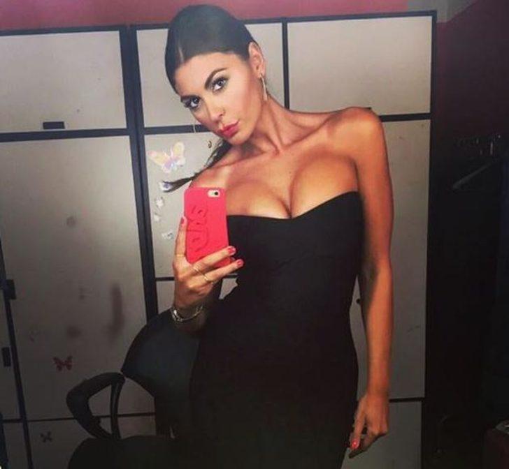 Jolanda De Rienzo erkekleri ekran başına topluyor G1