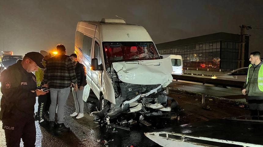 Kocaeli'de 9 aracın karıştığı kazada 1 kişi yaralandı