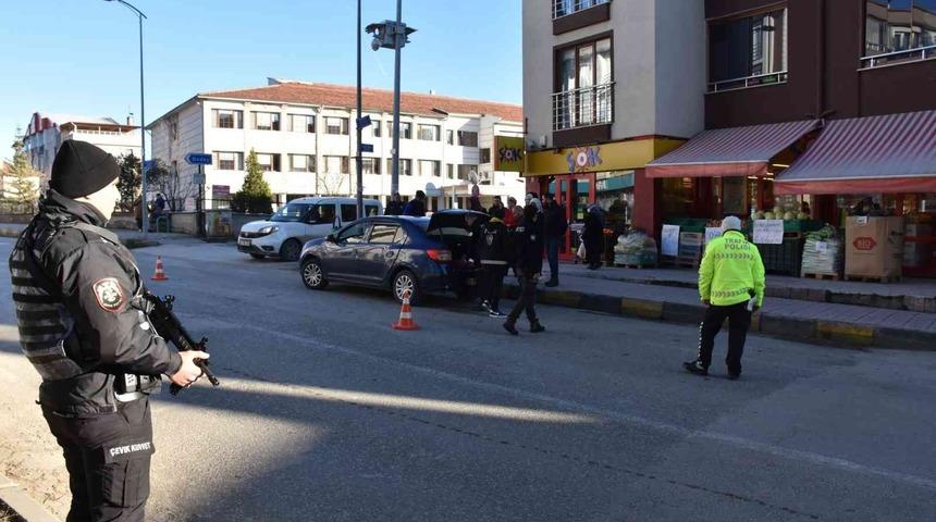 46 polisin katılımıyla ’huzur’ denetimi: 248 şahıs sorgulandı