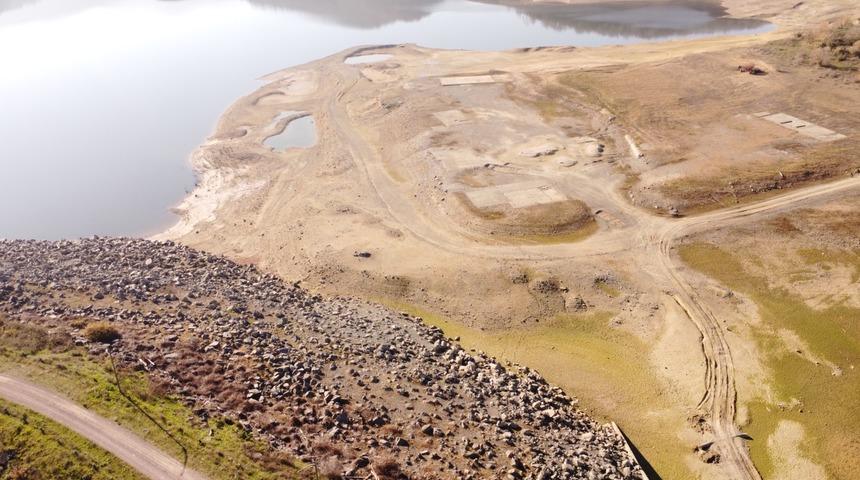 Endişelendiren görüntü! Gökçe Barajı'nın yüzde 82'si kurudu... 'Bir kentin 30 günlük suyu kaldı'