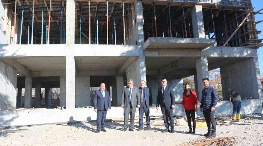 Kızıldağ köyünde okul inşaatı devam ediyor