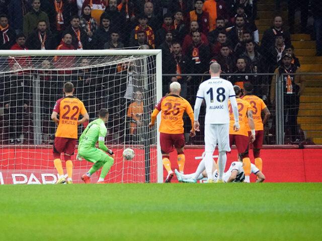 Taylan Antalyalı'nın attığı gol herkesi hayrete düşürdü! Asisti yapan isim golün gündem olmasını sağladı....