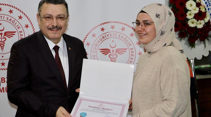 Trabzon'da, sağlık çalışanlarının çektiği fotoğraflardan oluşan sergi açıldı