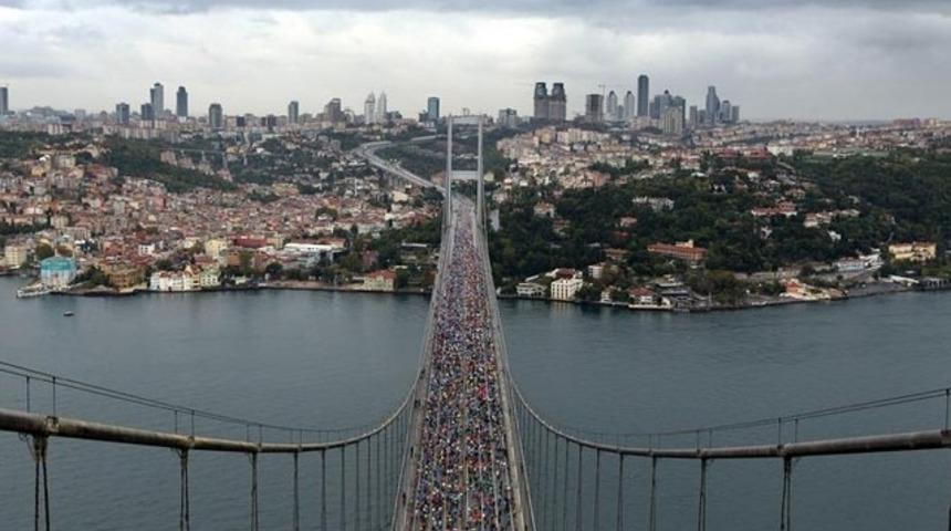 Metrob&uuml;s &ccedil;alışıyor mu? Avrasya Maratonu nedeniyle trafiğe kapalı yollara dikkat!