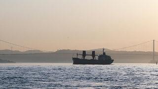İstanbul Boğazı gemi trafiğine kapatıldı