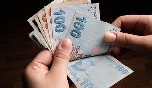 Emekli maaşları i&ccedil;in 2026 Ocak zammı tahminleri şekilleniyor: En d&uuml;ş&uuml;k maaş ne kadar olacak?